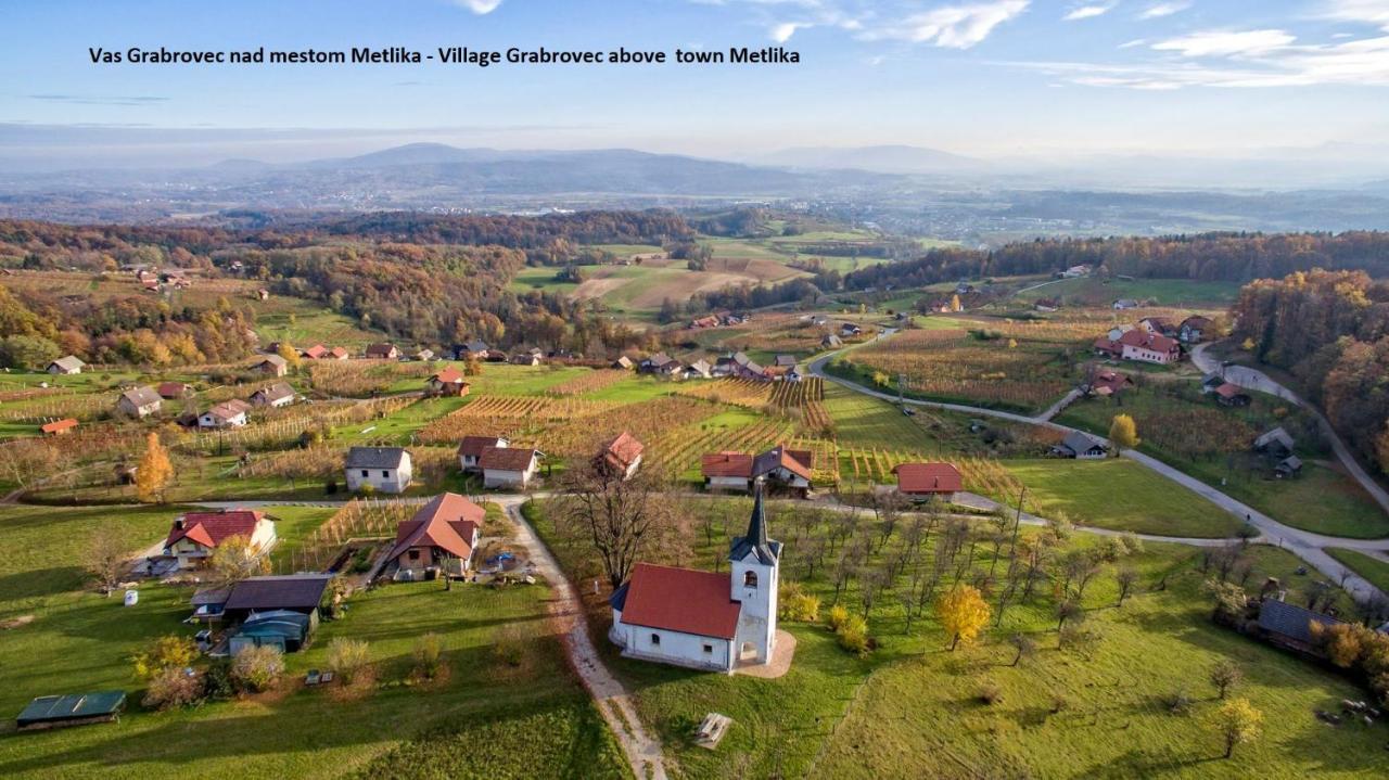 Vikend apartma Ma&Ja Metlika Bagian luar foto